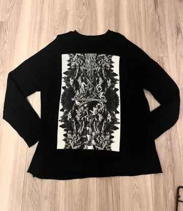 White Mountaineering 블랙 긴팔 T셔츠