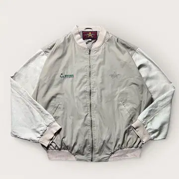 90s QUARTERBACK MA-1 바시티 자켓 기업 로고 베이지