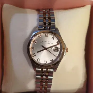 MARC BY MARC JACOBS 아날로그 손목시계 MBM3240