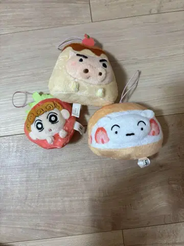 짱구는 못말려(크레용 신짱) 디저트 대감동! 봉제 인형 마스코트 3종
