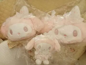 마이멜로디 화이트 딸기 티타임 마스코트 봉제 인형 패스 케이스 백