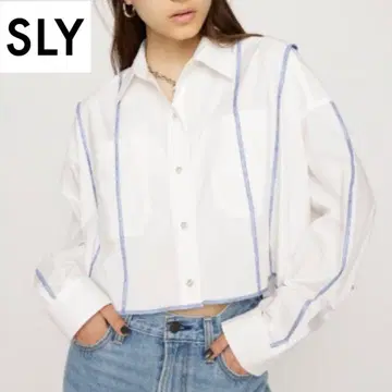 SLY 크롭 오버 셔츠 화이트 블라우스
