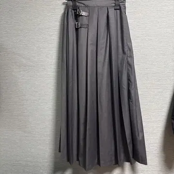 레이지블루 플리츠 스커트