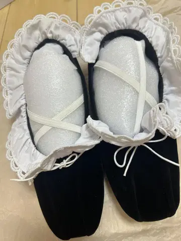 Bibiy. B. LACE BALLERINAS 비비 플랫 발레 슈즈