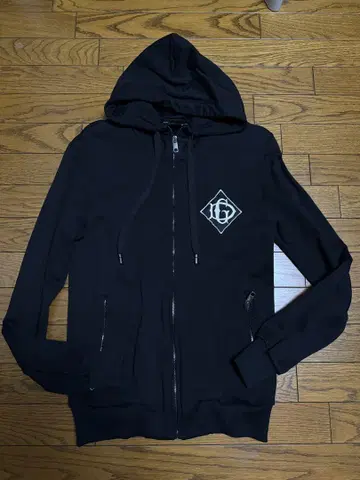 돌체앤가바나 지퍼 후드티