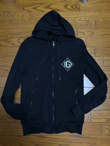 돌체앤가바나 지퍼 후드티