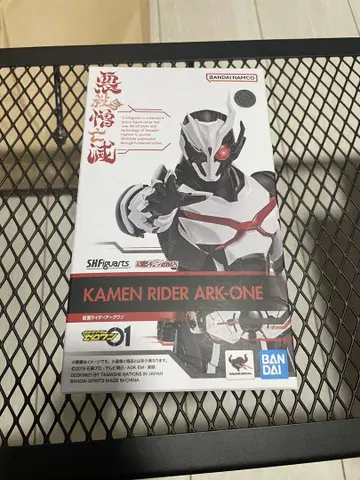 S.H.Figuarts 가면라이더 아크원