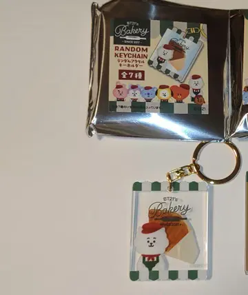 BT21 RJ 베이커리 랜덤 아크릴 키링