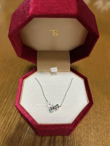 사만사 티아라 목걸이