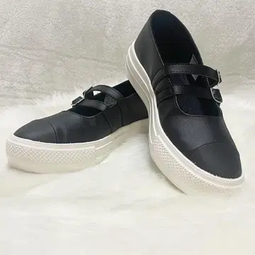 새상품급 CONVERSE 컨버스 멜리 제인 블랙 24cm 인기 사이즈