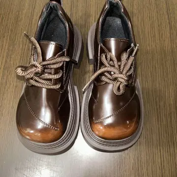 브라운 신발 가격 인하 가능합니다