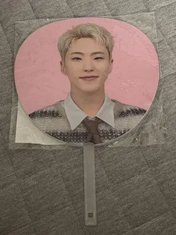 SEVENTEEN HOLIDAY 호시 부채