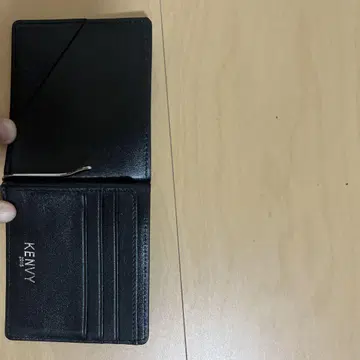 KENNY 이단 접이식 지갑 블랙 네이비