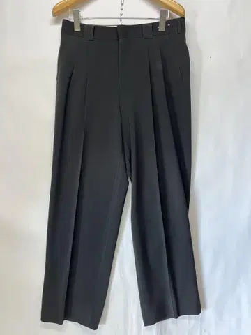 깔끔한 타이틀리스트 남성용 골프 슬랙스 팬츠 블랙 로고 자수 82