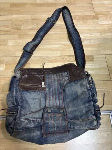 TOUGH Jeansmith 숄더백 데님 x 가죽 대용량 새상품급