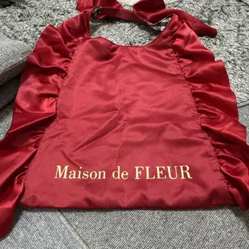 Maison de FLEUR 프릴 토트백 레드