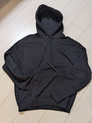 실내 시착만 한 상품 [ ZARA ] 풀오버 후드티