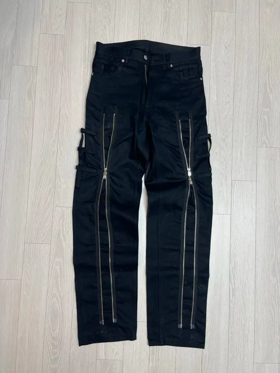 Soloist Bondage Denim Black 46