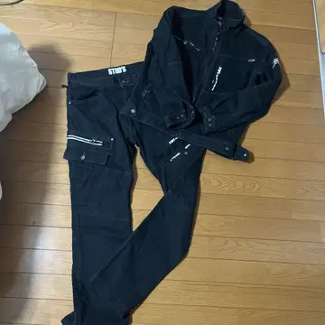 STUD'S 블랙 자켓 팬츠 세트