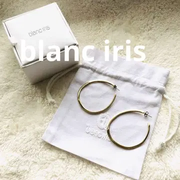 blanc iris 귀걸이