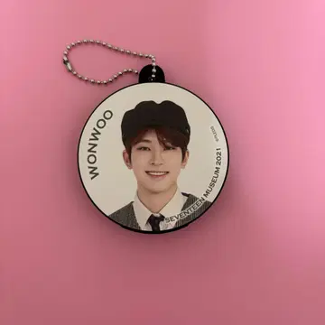 SEVENTEEN museum 원우 보이스 러버 키링