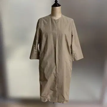 yori 요리 베이지 프릴 달린 미디 기장 코트