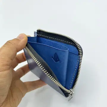 코발트 블루 이탈리아 가죽 L 지퍼식 컴팩트 지갑