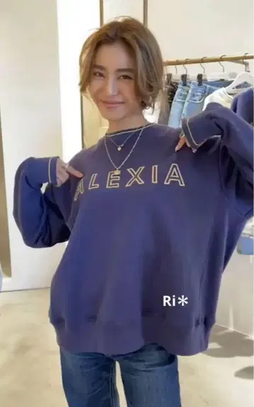 ALEXIA STAM 로고 트레이닝복 네이비 맨투맨 트레이닝복