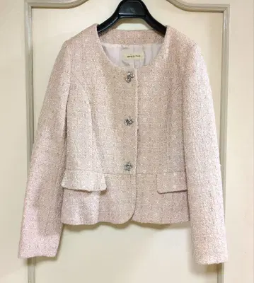 새상품급 데뷔 피오레 핑크 트위드 노카라 자켓 비쥬