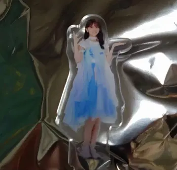 히나타자카46 야마시타 하루카 바닷바람과 제멋대로 병뚜껑