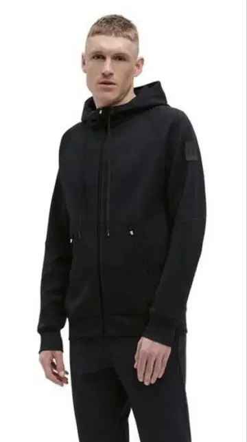 On Zipped Hoodie