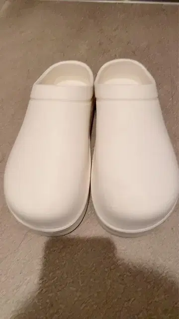 라쿠바키 이지 사보 화이트 M