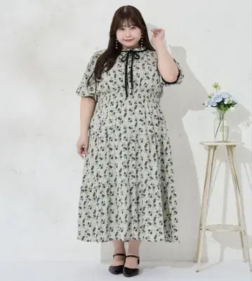 루오시 배색 리본 포함 티어드 반팔 원피스 4L