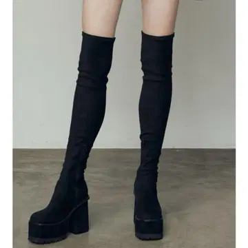 EMODA 스퀘어 핏 롱 부츠 M 사이즈