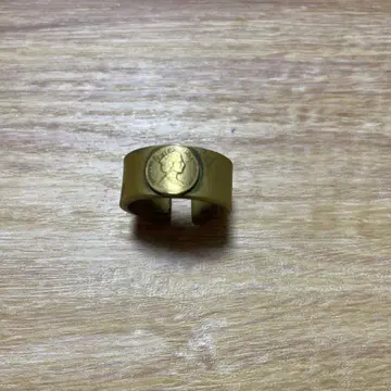 엘리자베스 2세 골드링