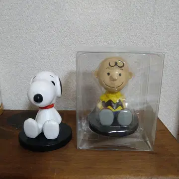 목도리 인형 스누피와 찰리