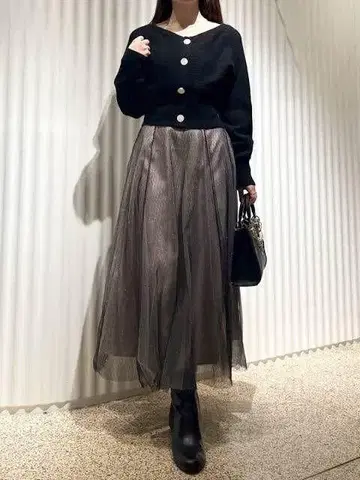 [ 새상품급 ] 가디건 x 샤샤 스커트 세트 SNIDEL