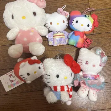 [ 즉시 구매 가능 ] 헬로키티 봉제 인형 키링 묶음 판매