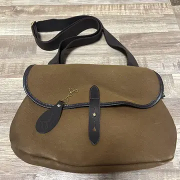 브래디 브라운 캔버스 숄더백