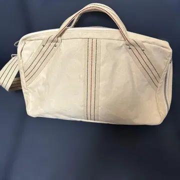MG Garments Engineered 토트백 아이보리