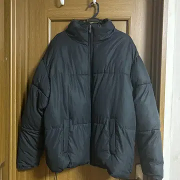 Rocky Monroe 블랙 충전솜 다운 자켓