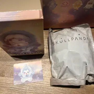 POPMART SKULLPANDA 스컬 팬더 Dew