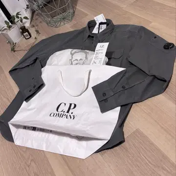 C.P. COMPANY 매장 정품 정가 5만 6000엔