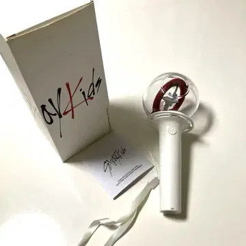 Stray Kids 응원봉 화이트/레드