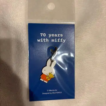 탄생 70주년 기념 미피 전시회 메탈 참 F