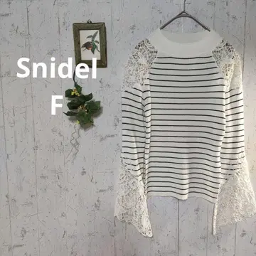 [ Snidel ] 스나이델 화이트 스트라이프 니트 스웨터 레이스 슬리브