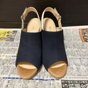 CARINO 오픈토 샌들