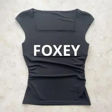 새상품급 폭시 FOXEY 소두 탱크 블랙 스퀘어넥 프렌치 슬리브