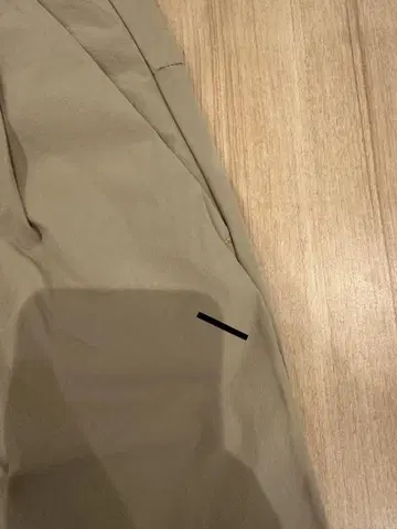 새터데이즈 뉴욕 나일론 팬츠 베이지