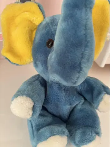 파란색 코끼리 봉제 인형